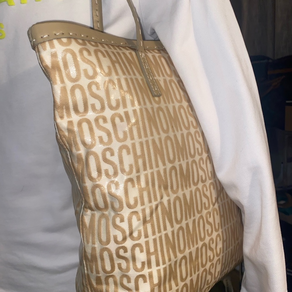 Authentic Moschino Tote Tan and Cream - Picture 3 of 5